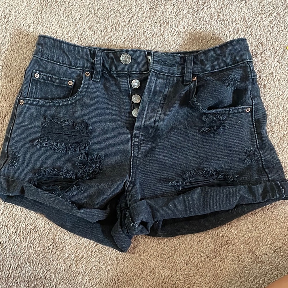 Black ripped jeans from Forever 21, great condition!